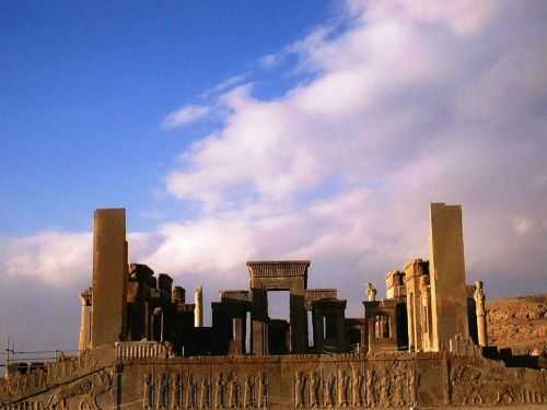 TREKKING IN IRAN 2013